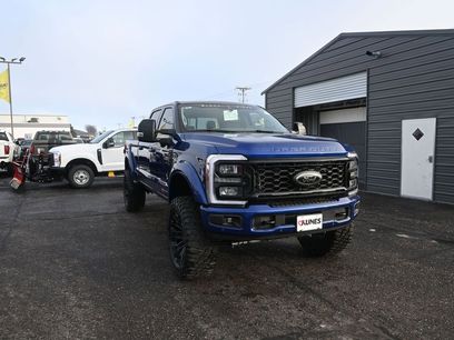 New 2026 Ford F250 Lariat w/ Black Appearance Package