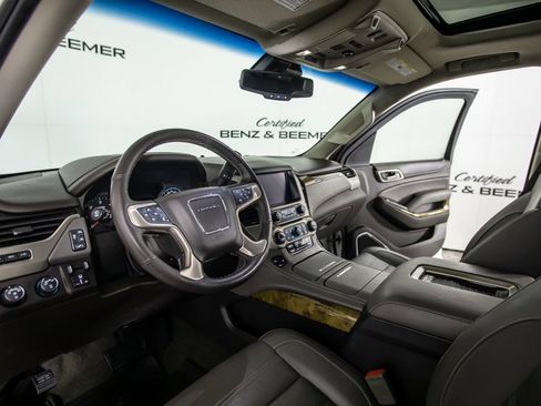 Used 2017 GMC Yukon Denali w/ Open Road Package AWD/4WD image 23