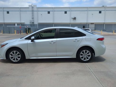 Certified 2024 Toyota Corolla LE FWD image 9