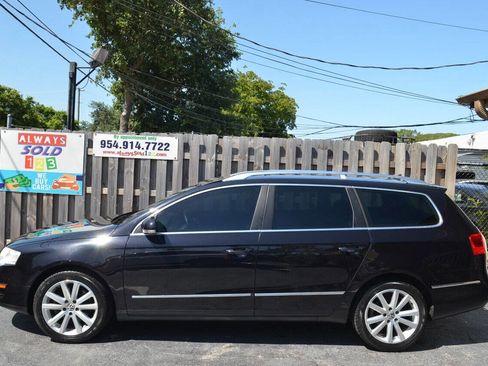 Used 2010 Volkswagen Passat Komfort image 9