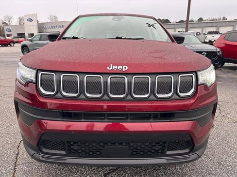 Used 2022 Jeep Compass Sport image 8