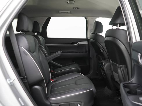 Used 2025 Hyundai Palisade SEL AWD/4WD image 12