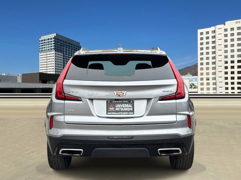 Used 2024 Cadillac XT4 Premium Luxury image 4