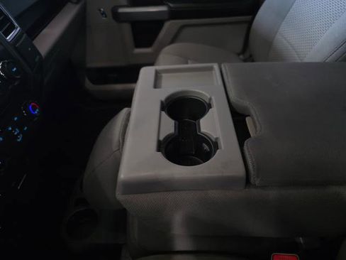 Used 2016 Ford F150 XLT AWD/4WD image 20