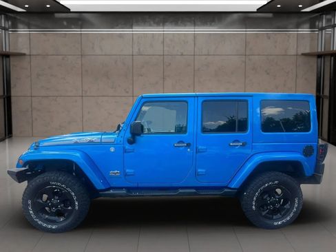 Used 2014 Jeep Wrangler Unlimited Sahara AWD/4WD image 3