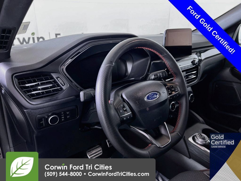 Used 2024 Ford Escape ST-Line FWD image 3