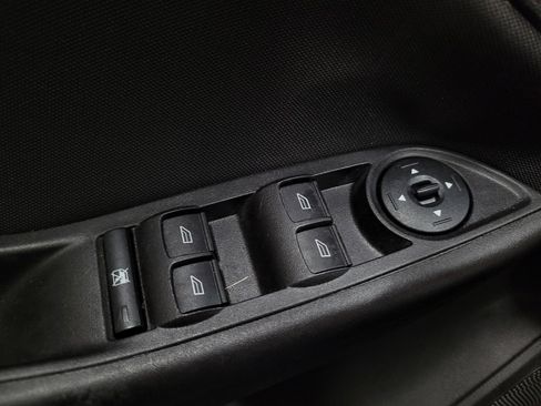 Used 2016 Ford Focus SE FWD image 27