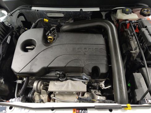 Used 2023 Chevrolet Equinox LT w/ LPO, Floor Liner Package image 30