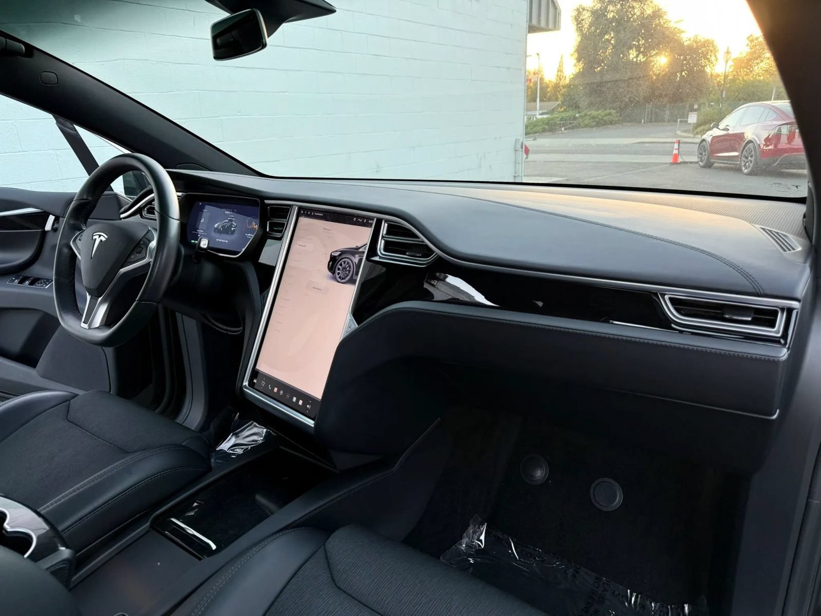 Used 2017 Tesla Model X 100D AWD/4WD image 15