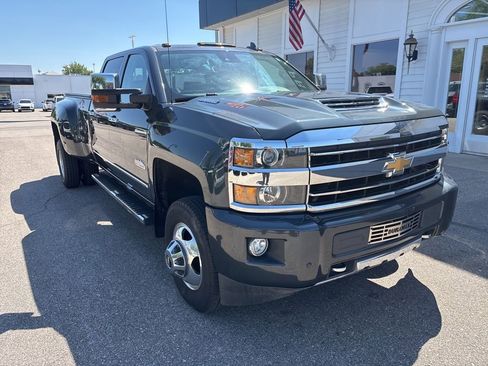 Certified 2018 Chevrolet Silverado 3500 High Country w/ Duramax Plus Package AWD/4WD image 3