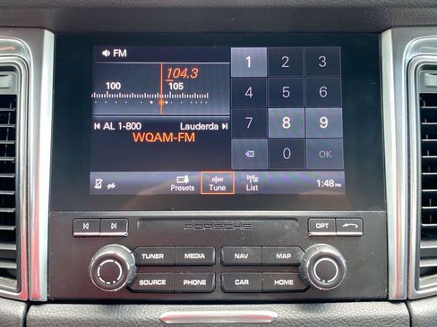 Used 2018 Porsche Macan Sport Edition image 27