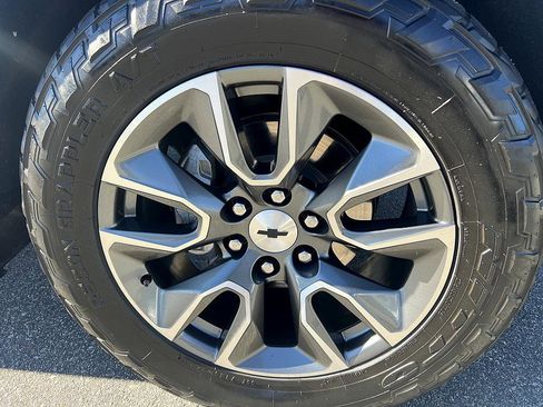 Used 2022 Chevrolet Silverado 1500 RST image 23