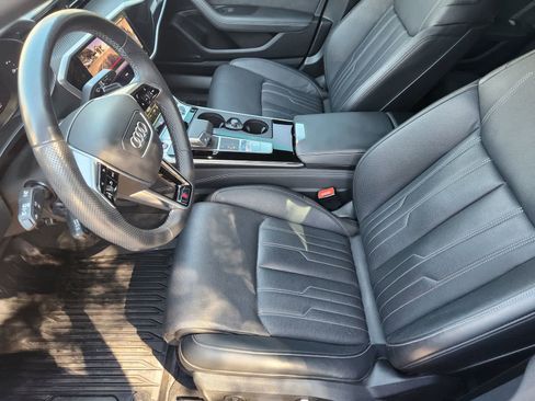 Used 2022 Audi S6 Prestige w/ Prestige Package image 11