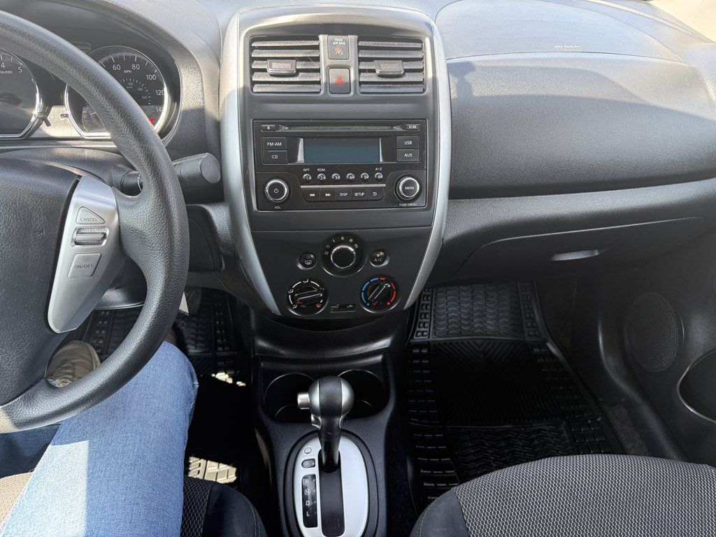 Used 2016 Nissan Versa SV FWD image 18
