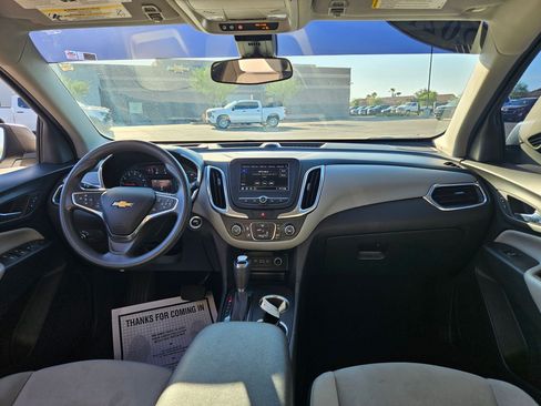 Certified 2021 Chevrolet Equinox LS w/ LS Convenience Package FWD image 16