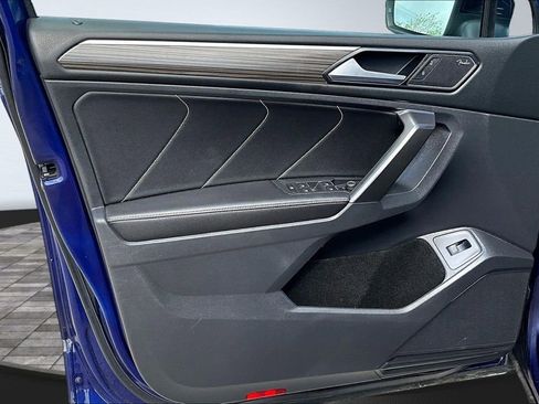 Used 2022 Volkswagen Tiguan SEL R-Line AWD/4WD image 21