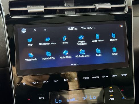 Used 2024 Hyundai Santa Cruz Limited AWD/4WD image 19