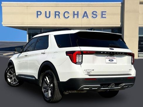 Used 2025 Ford Explorer Active w/ Active Comfort Package AWD/4WD image 4