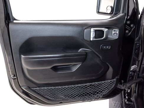 Used 2021 Jeep Wrangler Unlimited Sport AWD/4WD image 9