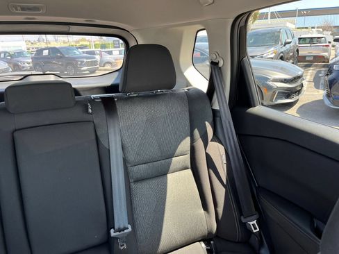 Used 2025 Nissan Rogue SV FWD image 39