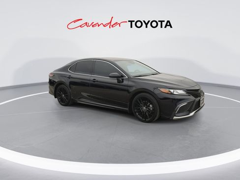 Used 2023 Toyota Camry XSE image 2