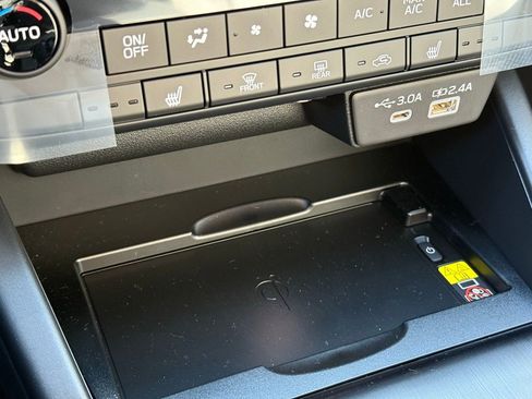 New 2026 Subaru Outback Limited XT image 18