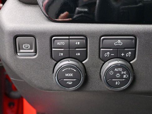 Used 2023 Chevrolet Silverado 1500 RST image 21