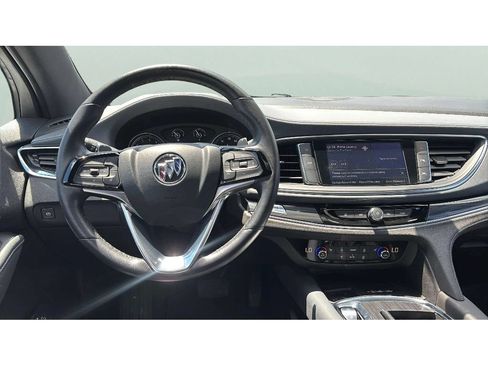 Used 2023 Buick Enclave Essence AWD/4WD image 15