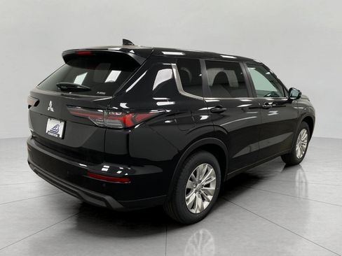 New 2026 Mitsubishi Outlander ES AWD/4WD image 36
