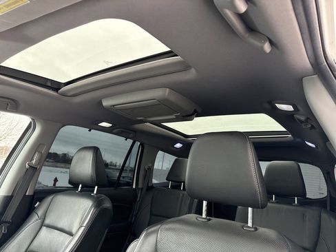 Used 2019 Honda Pilot Elite image 10