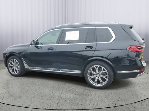 Used 2024 BMW X7 xDrive40i image 7