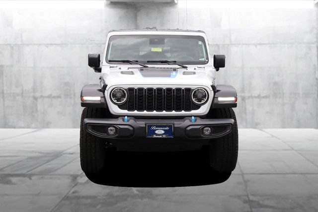 Used 2024 Jeep Wrangler Unlimited Rubicon 4xe AWD/4WD image 4