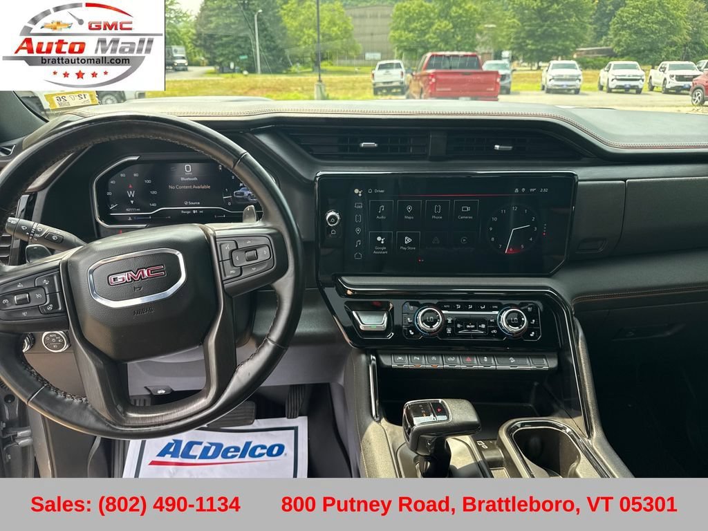 Used 2024 GMC Sierra 1500 AT4 w/ Technology Package AWD/4WD image 14