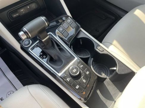 Used 2023 Kia Sportage EX FWD image 22