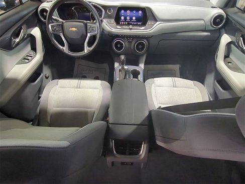 Used 2020 Chevrolet Blazer LT image 25