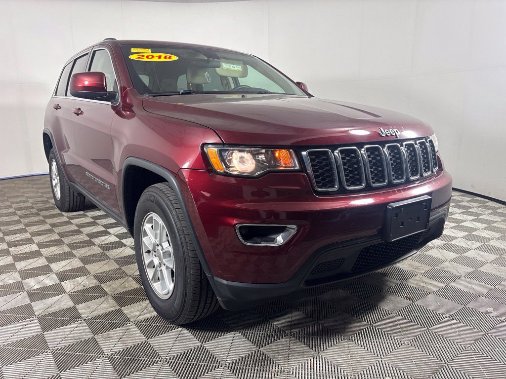 Used 2018 Jeep Grand Cherokee Laredo AWD/4WD image 1