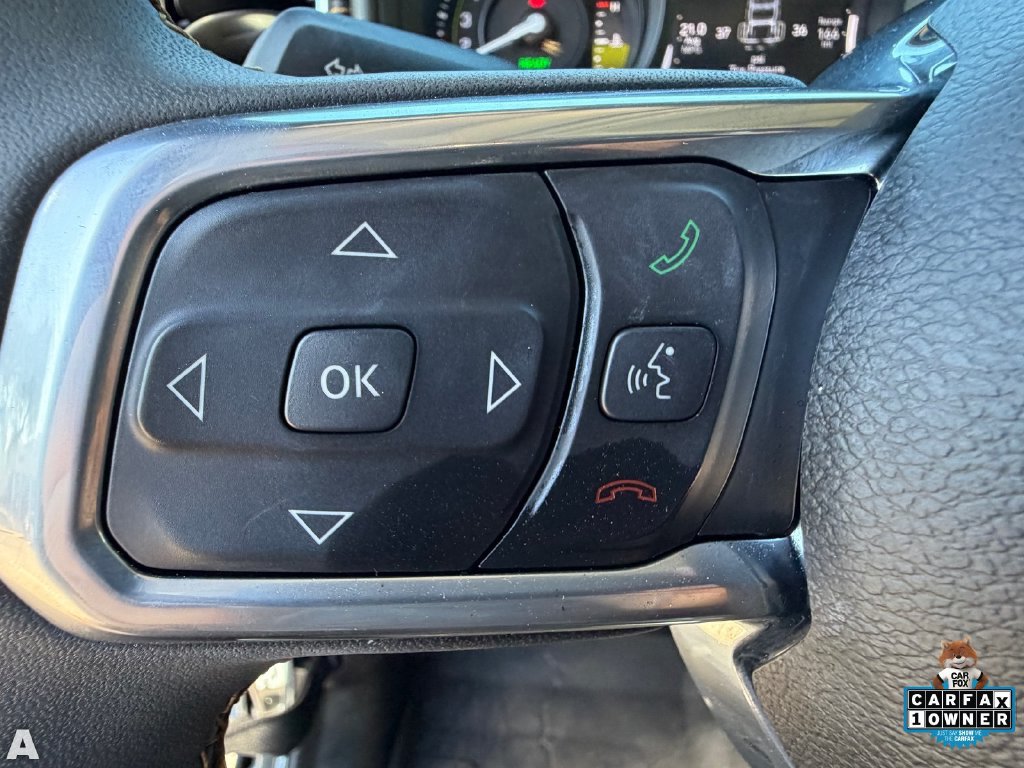 Used 2024 Jeep Wrangler Unlimited Sahara w/ Technology Group AWD/4WD image 21