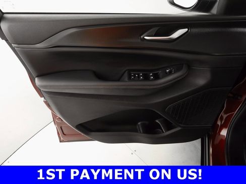 Certified 2023 Jeep Grand Cherokee Laredo w/ Luxury Tech Group I image 18