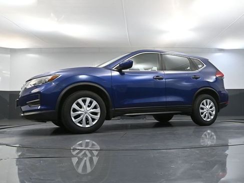 Used 2017 Nissan Rogue S image 46
