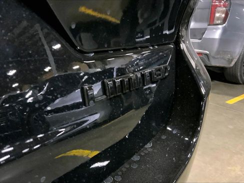 New 2025 Jeep Grand Cherokee Limited w/ Black Appearance Package image 21