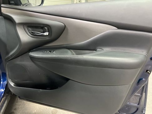 Used 2024 Nissan Murano SV image 10
