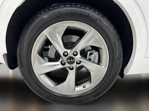 Certified 2026 Genesis GV70 2.5T Select AWD/4WD image 10