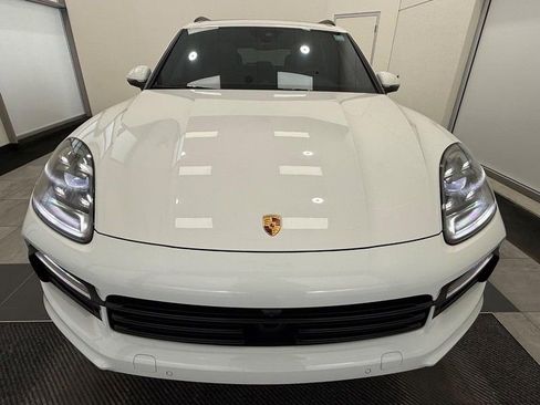 Certified 2022 Porsche Cayenne E-Hybrid image 12