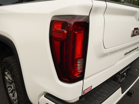 Used 2023 GMC Sierra 1500 AT4 AWD/4WD image 33