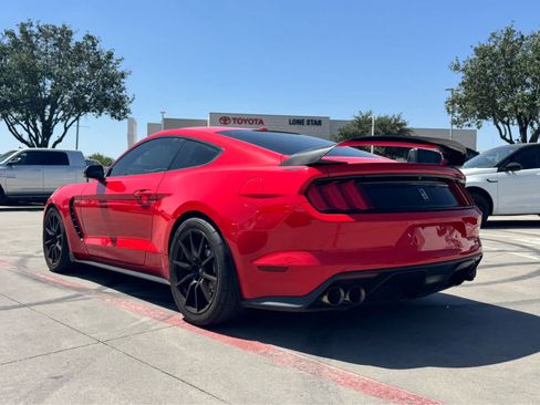 Used 2016 Ford Mustang Shelby GT350 w/ Technology Package RWD image 2