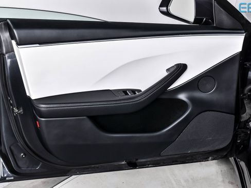 Used 2024 Tesla Model 3 Performance image 12