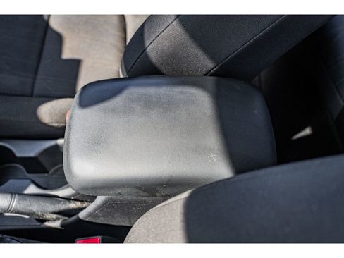 Used 2024 Hyundai Venue SE image 19