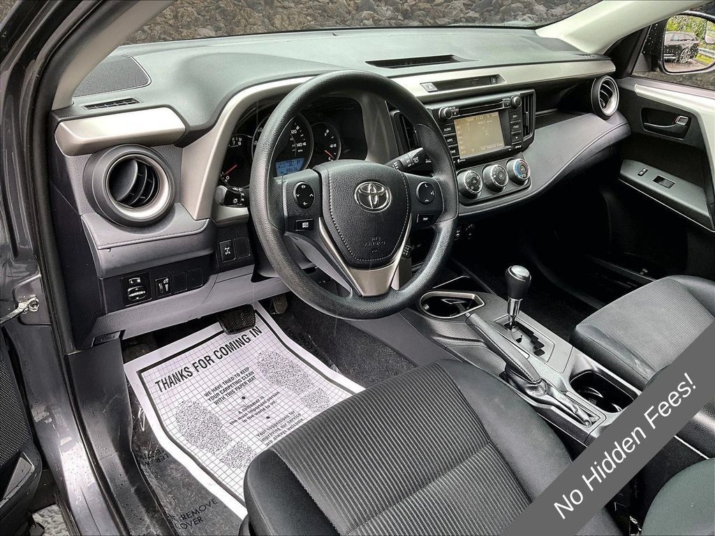 Used 2016 Toyota RAV4 LE AWD/4WD image 11