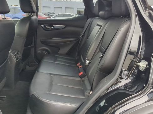 Used 2018 Nissan Rogue Sport SL w/ SL Premium Package image 14