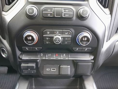 Used 2021 Chevrolet Silverado 1500 LT Trail Boss w/ Bed Protection Package AWD/4WD image 24